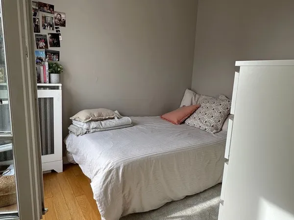 CHAMBRE DISPONIBLE - Colocation à 3 filles dans le 16e