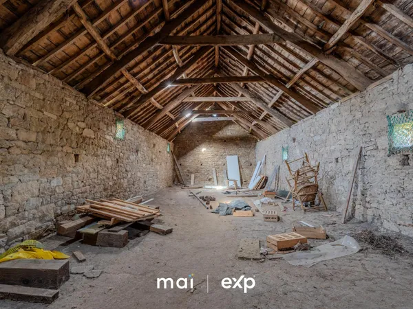 Erdeven - Longère + dépendance en pierre à rénover