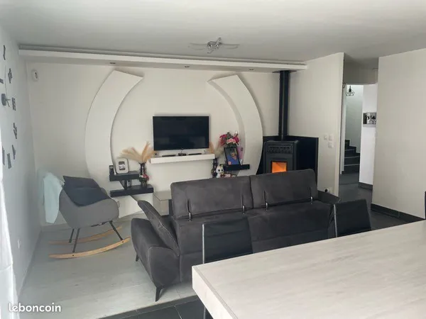 Maison familiale 170 m² - 6 chambres - Doubs