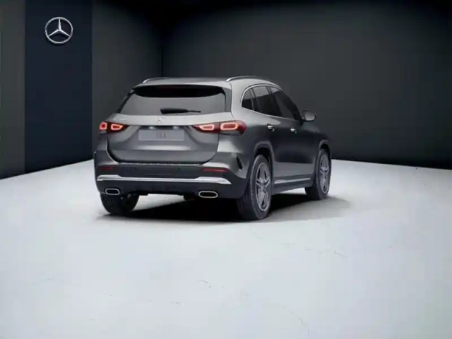 Mercedes Gla 200 d amg line — photo 23