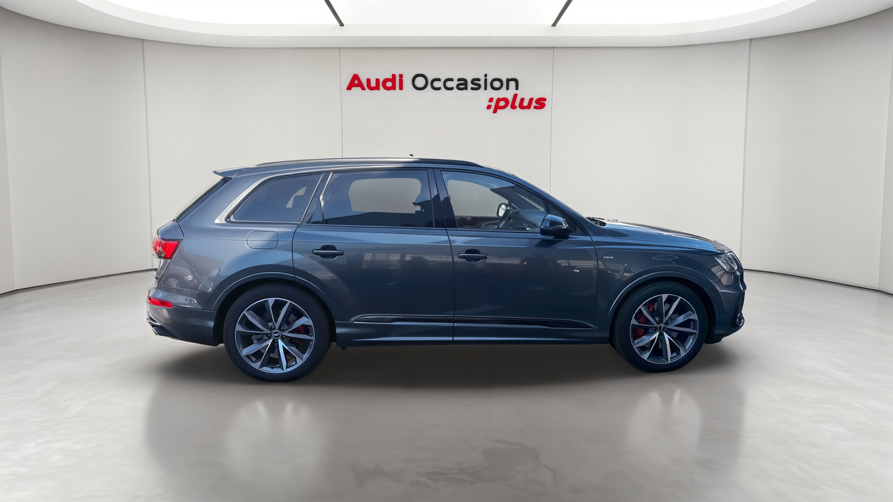 Audi Q7 60 TFSI e 456 Tiptronic 8 Quattro — photo 6