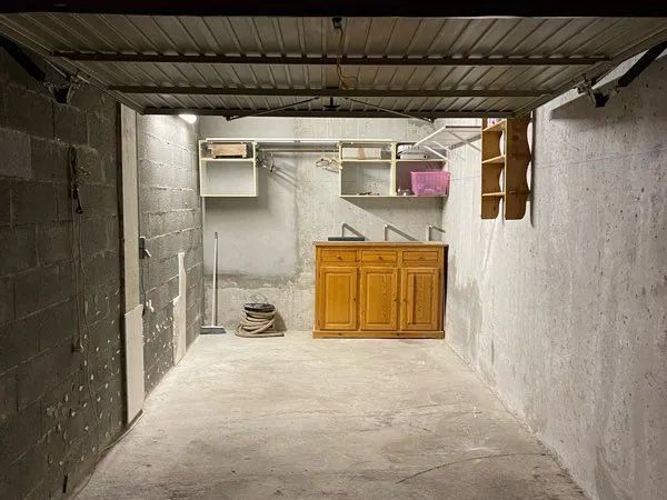 Location Garage Thollon
