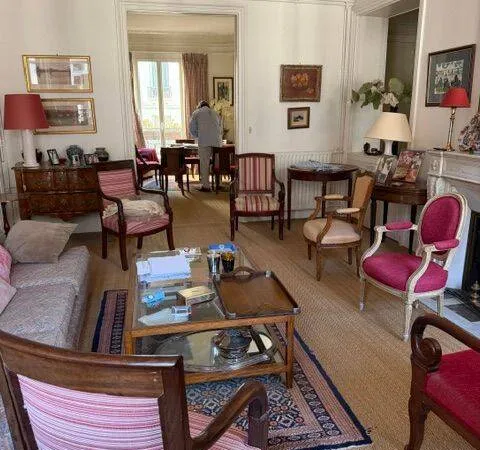 Appartement 6 pièces 131 m²