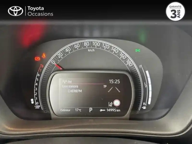 Toyota Aygo x 1.0 vvt-i 72ch design s-cvt my23 — photo 14
