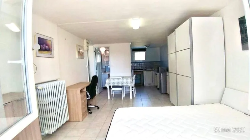 Photo 1