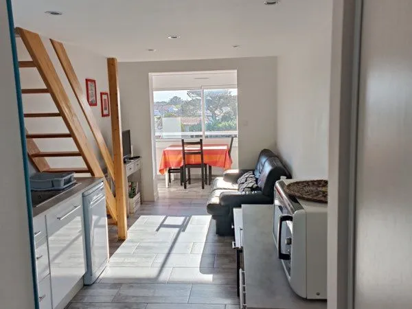 à louer - studio meublé avec mezzanine - saint-hilaire-de-riez