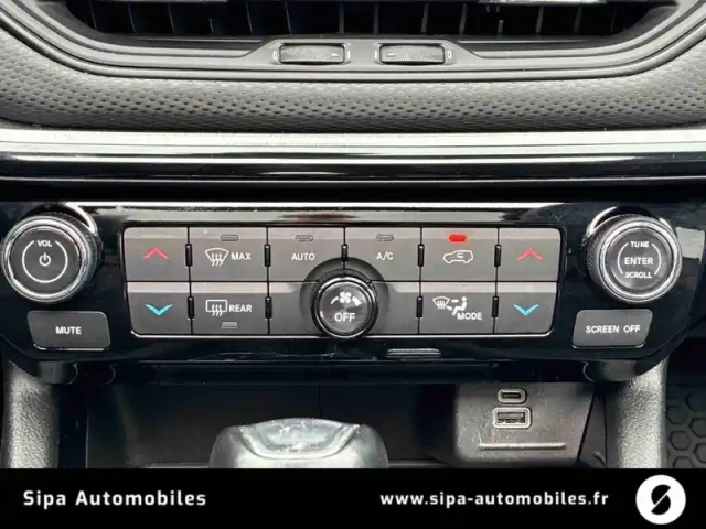 Jeep Compass 1.3 phev t4 240 ch 4xe eawd — photo 17