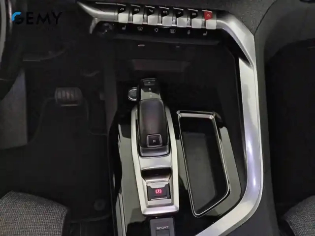 Peugeot 3008 1.2 puretech 130ch s&amp;s eat6 — photo 29
