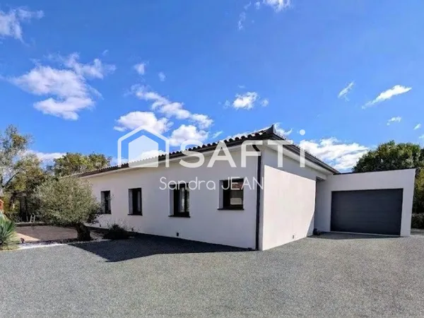 Maison neuve contemporaine de 128 m² — Piscine & Terrain de pétanque
