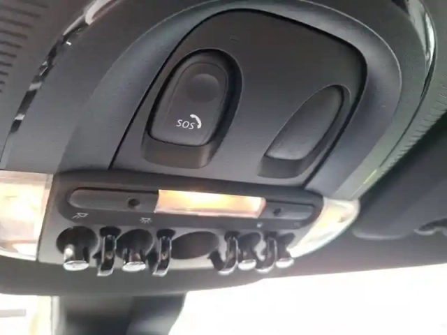 Mini Mini countryman 125 - 95 ch all4 bva6 — photo 137