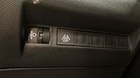 Peugeot 2008 1.2 PureTech 100ch S&S Style — photo 30