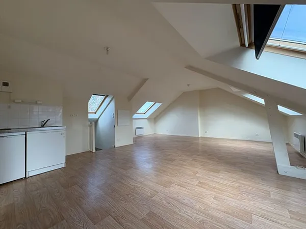 RENNES FRANCISCO FERRER - Grand T2 très lumineux!