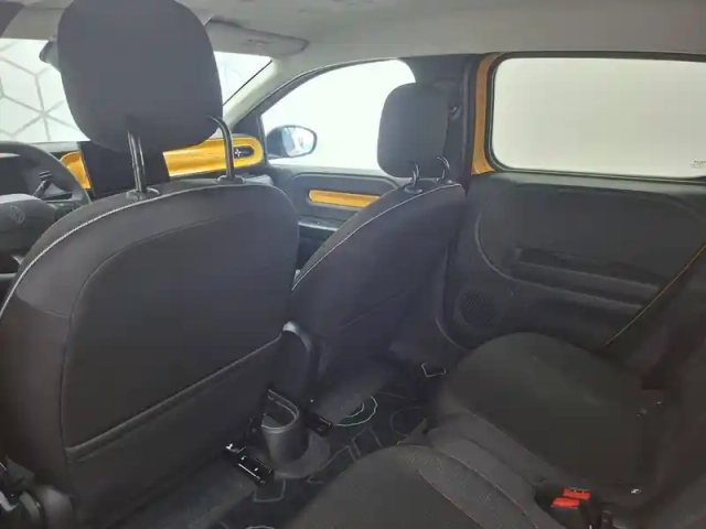 Renault Twingo e-tech electrique 80 ch autonomie urbaine — photo 39