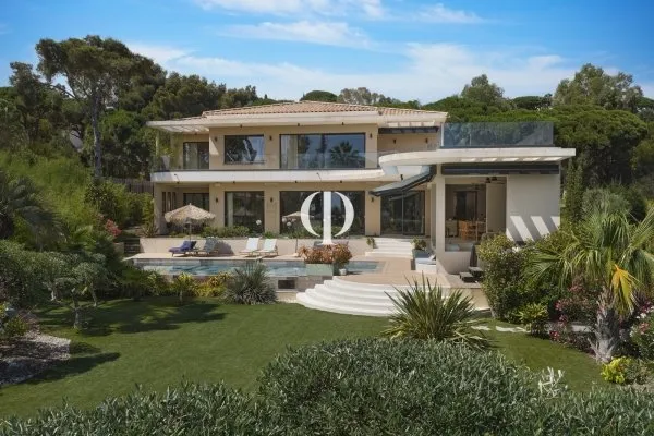Villa moderne à 300 mètres de la mer