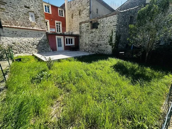 Maison 10 pièces 257 m²