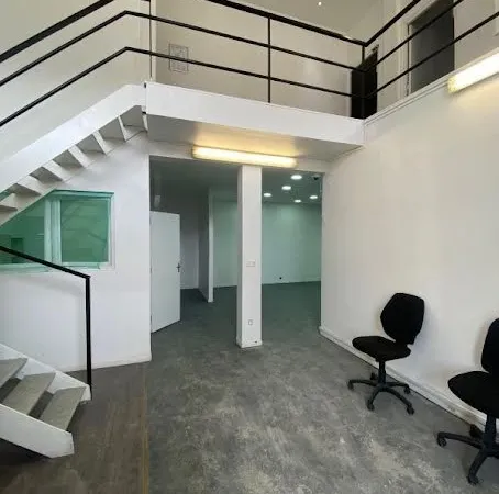 Local 200 m²