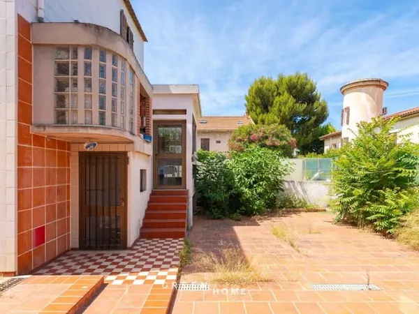 Maison 6 pièces 192 m²