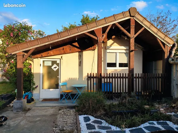 T1 Meublé dans un jardin privé