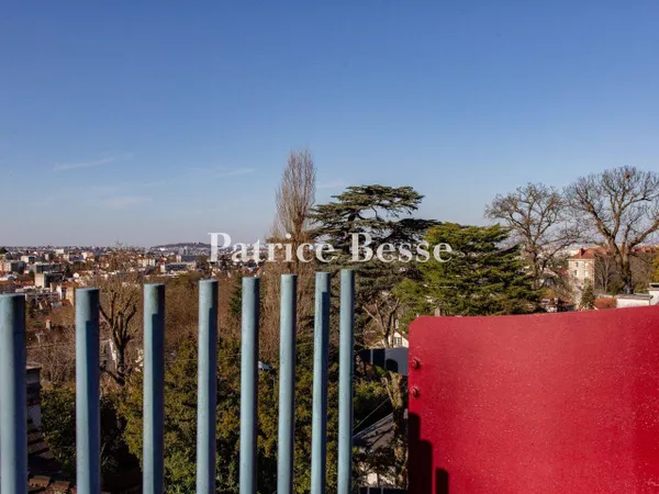 Maison 12 pièces 340 m²