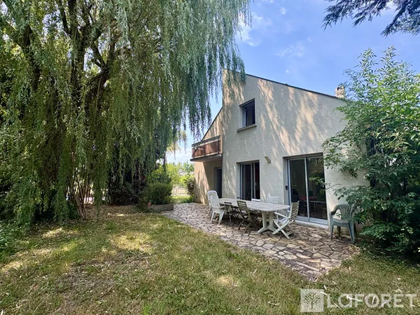 Maison 7 pièces 176 m²