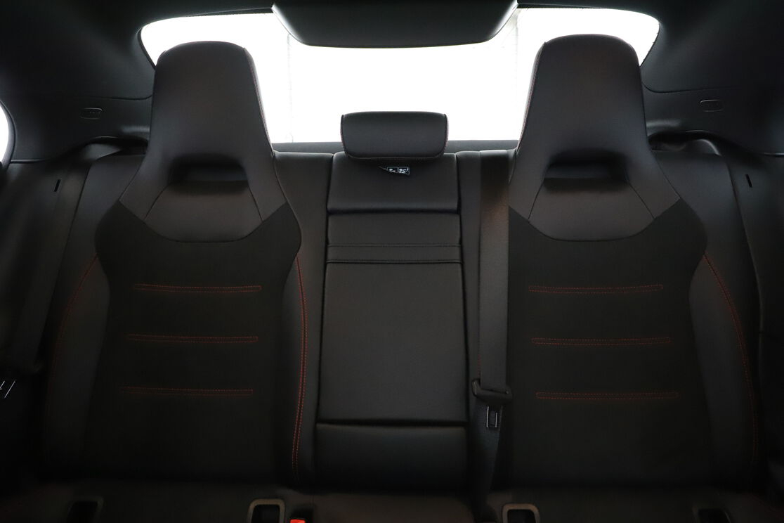 Mercedes-Benz CLA 250 e AMG Line 8G-DCT — photo 14
