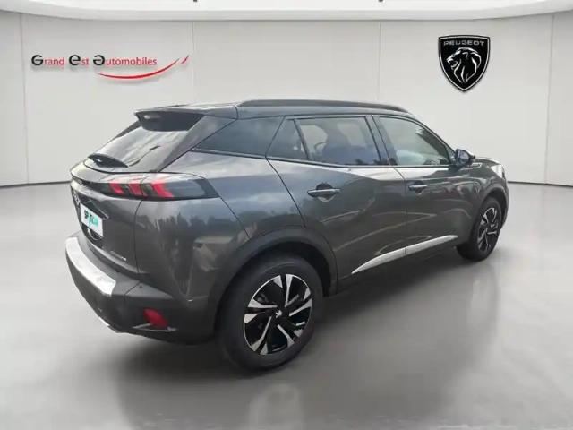 Peugeot 2008 1.2 puretech 130ch s&amp;s gt eat8 — photo 6