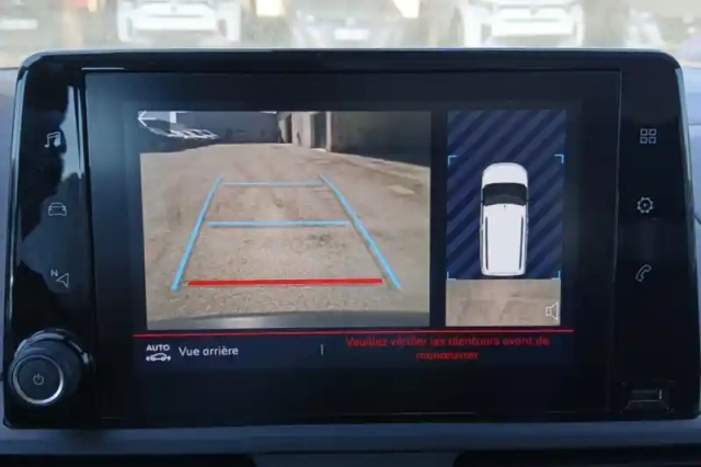Citroën Berlingo taille m puretech 110 s&amp;s bvm6 — photo 22