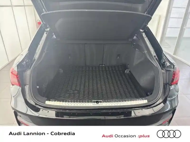 Audi Q3 sportback 35 tfsi 150ch s line s tronic 7 — photo 39
