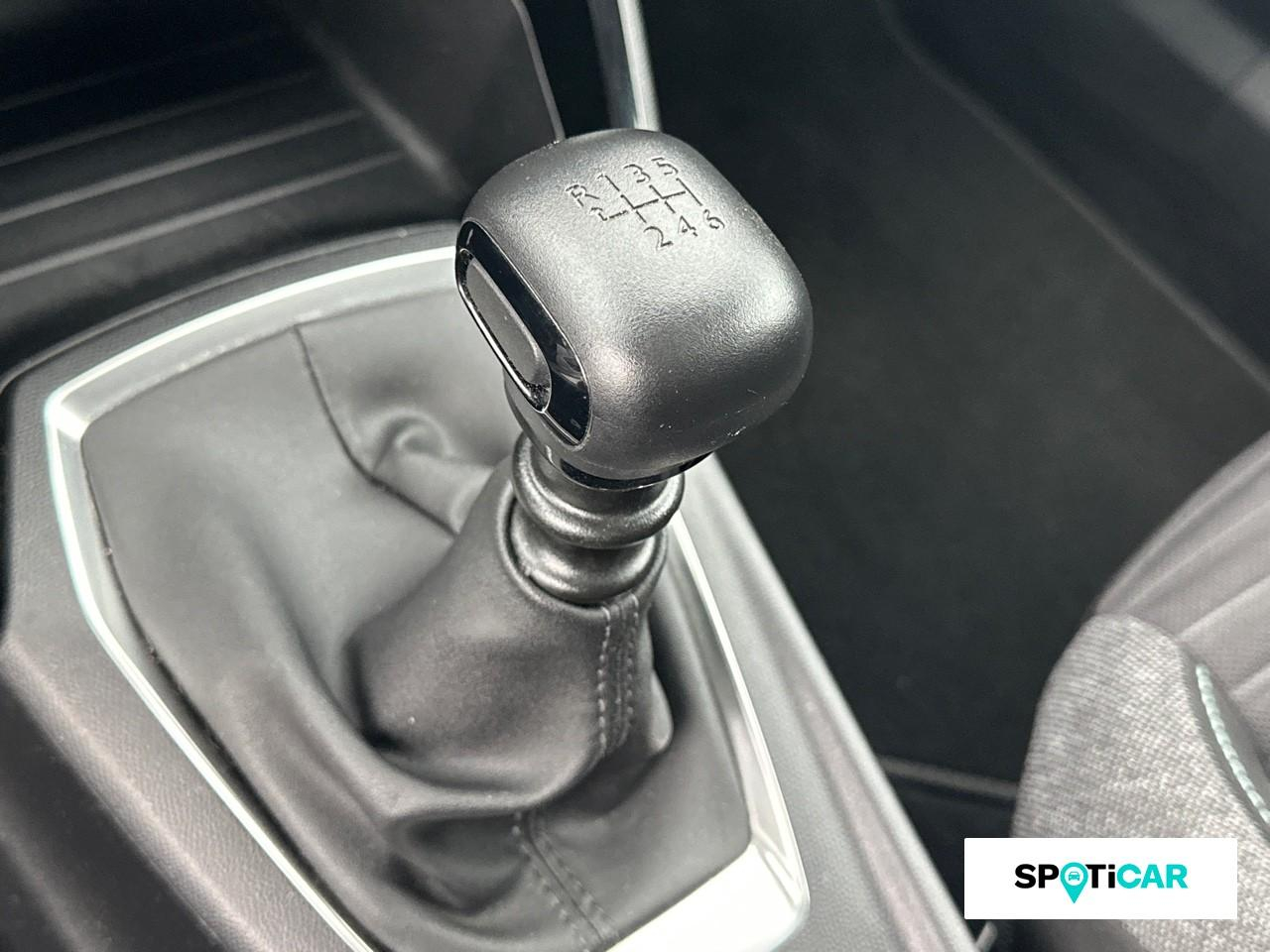 Peugeot 2008 1.2 puretech 130ch s&s style — photo 14