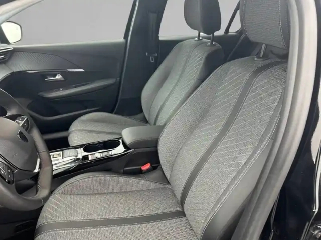 Peugeot 208 hybrid 110 e-dcs6 — photo 11