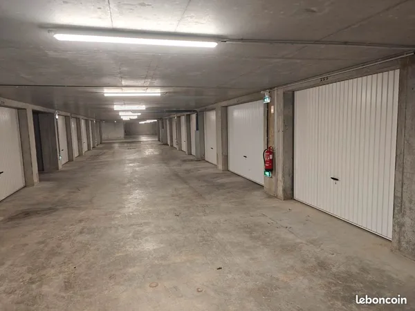 Parking Garage Esplanade