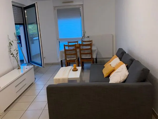 Appartement F3 - 63 m2 - Strasbourg Poteries - immeuble BBC