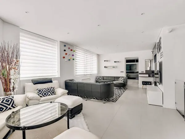 Appartement 7 pièces 138 m²