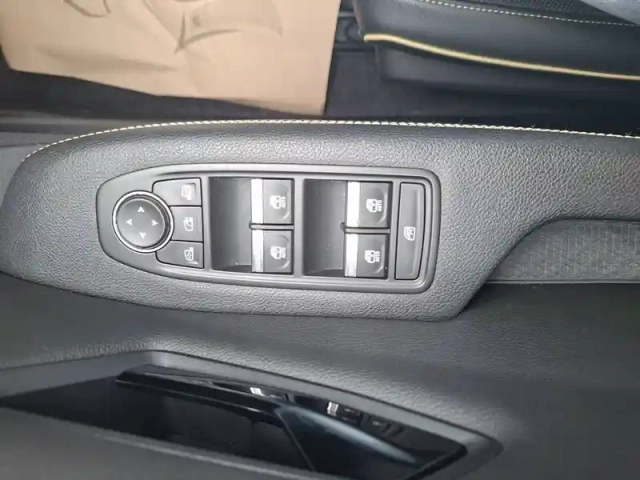 Renault Megane e-tech 220 ch autonomie confort gsr2 — photo 2