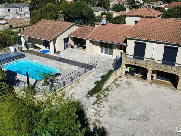 Villa 7 pièces 177 m²