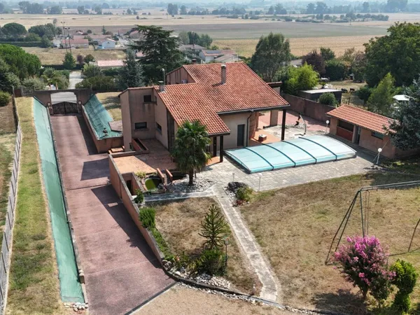 Maison 5 pièces 184 m²