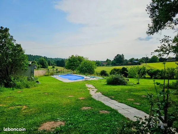 Maison 5 pièces 233 m²