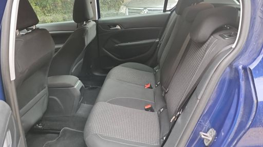 Peugeot 308 1.2 PureTech 110 - Allure – 2018 – 112497 km – Essence – Boîte Manuelle — photo 30