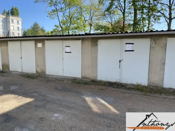 BOX A USAGE AUTOMOBILE (pas de stockage)