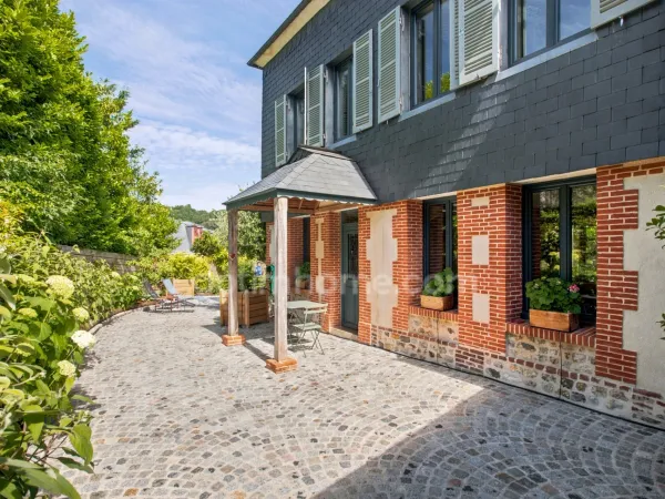 Maison de Maître d'Exception - Honfleur Intra-Muros - Jardin - Double Carport - 158 m² - 4 chambres