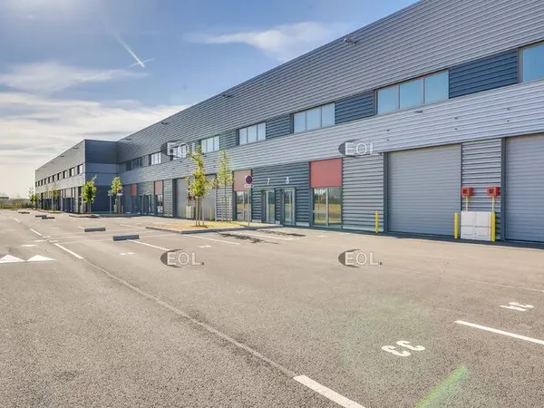 Local d'activité 720 m²