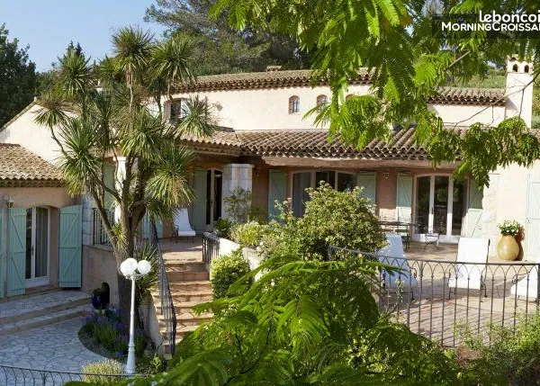 Villa 10 pièces 280 m²