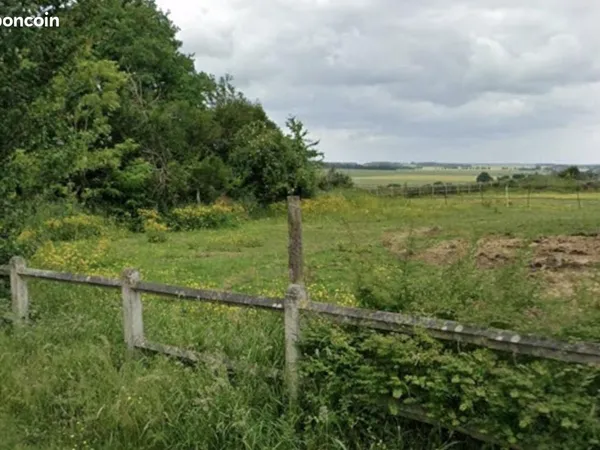 Terrain 1 170 m² Emance