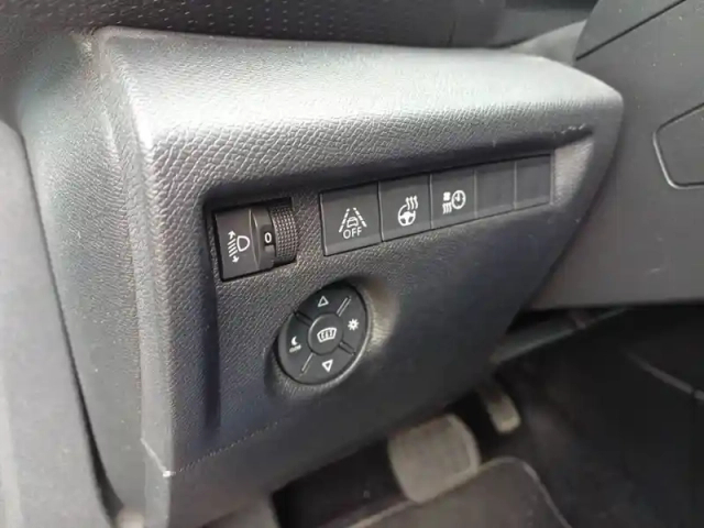 Citroën C4 e- 136 ch automatique — photo 25