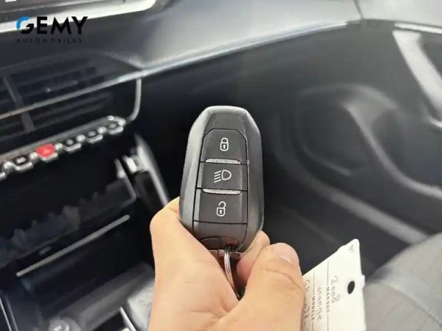 Peugeot 2008 puretech 100 s&amp;s bvm6 — photo 34