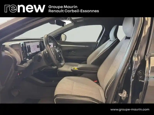 Renault Megane e-tech electric ev60 220ch techno optimum charge — photo 11