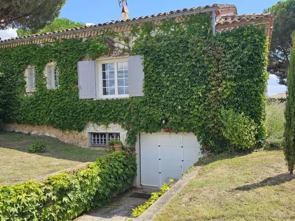 Propriété familiale avec parc clos et piscine 220 m2 5 chambres