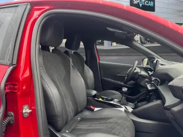 Peugeot 208 puretech 100 s&amp;s bvm6 gt pack — photo 9