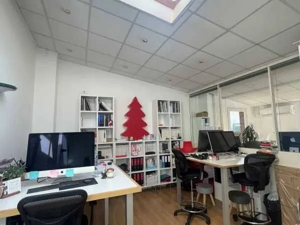 Bureaux 51 m²