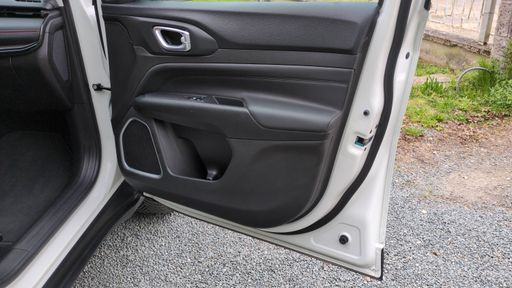 Jeep Compass 240 Plug in Hybrid 180 EAWD - Trailhawk – 2024 – 15569 km – Hybride essence – Boîte Automatique — photo 26